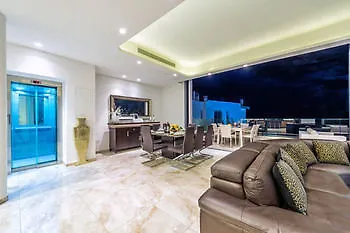 Lombardi Villa Protaras