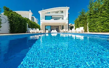 Lombardi Villa Protaras